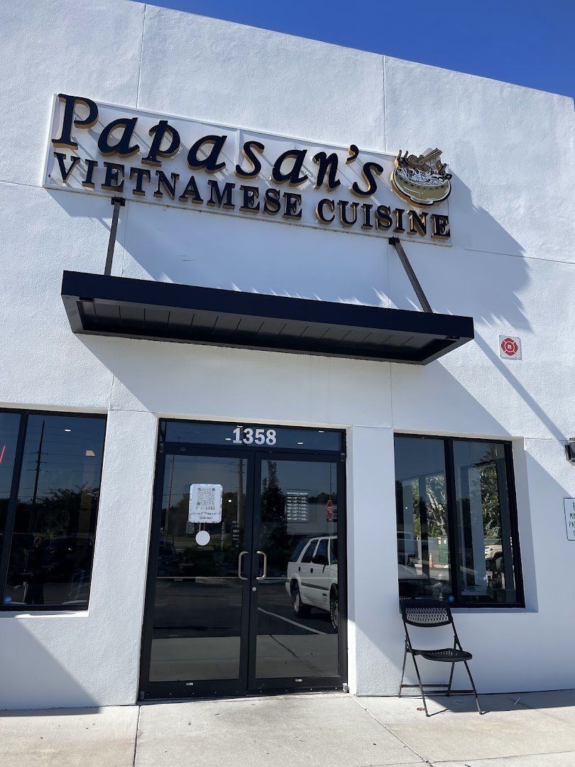 Papasan's Vietnamese Cuisine storefront on South Narcoossee Road.